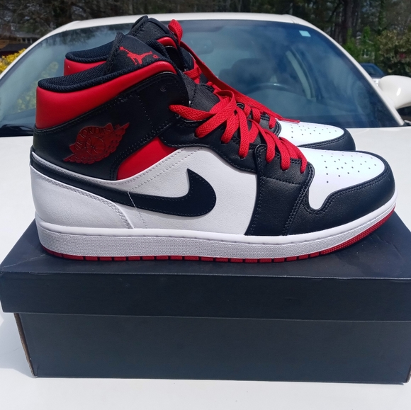 size 14 men's nike jordan shoes